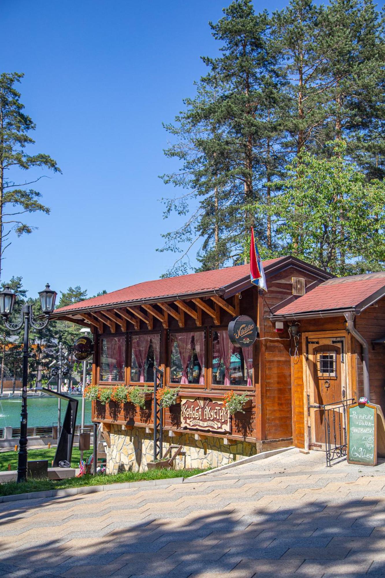 Hotel Konaciste Akustik Златибор Экстерьер фото